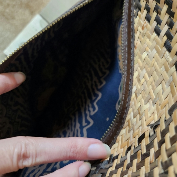 The Sak | NWT Bali Cassia Rattan Bucket Bag Brown - Picture 6 of 7